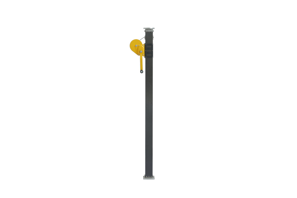 Manual winch telescopic mast