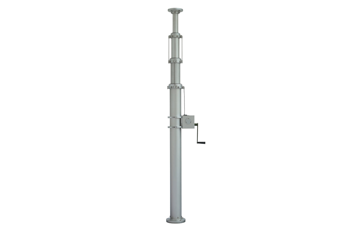 Manual winch telescopic mast
